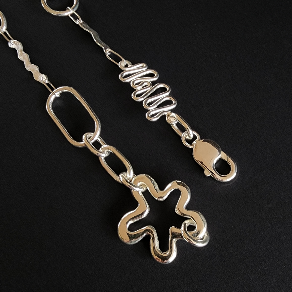DAZEY CHAIN